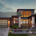 Tesla: svelato ufficialmente Solar Roof, il nuovo tetto solare