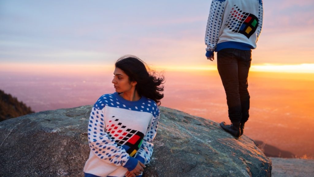 Regali di Natale 2018 un bel maglione celebrativo di Windows 95