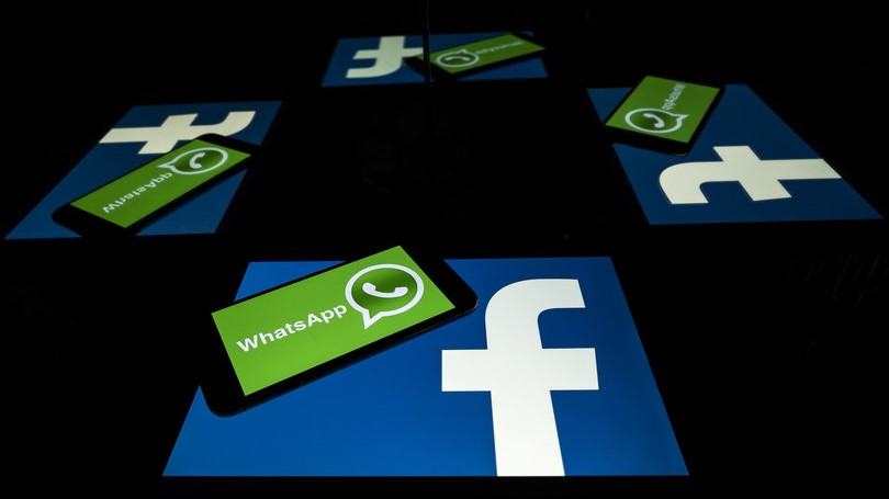 WhatsApp: 'Condividete i vostri dati con Facebook oppure tanti saluti'