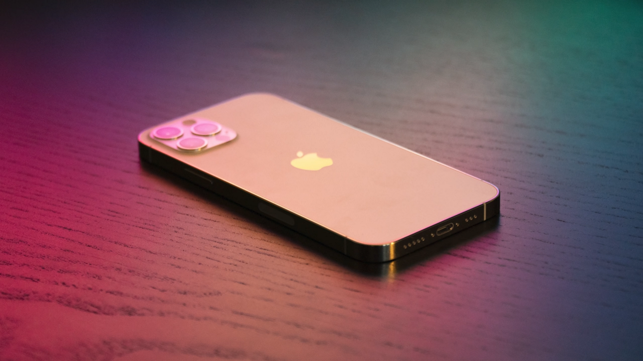 iPhone X con ingresso USB-C venduto alla cifra folle di 86 mila dollari