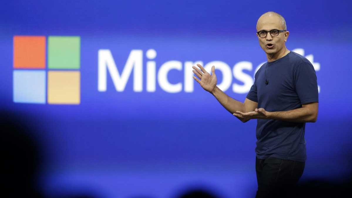 Windows Phone: un ERRORE abbandonarlo, secondo il CEO Nadella